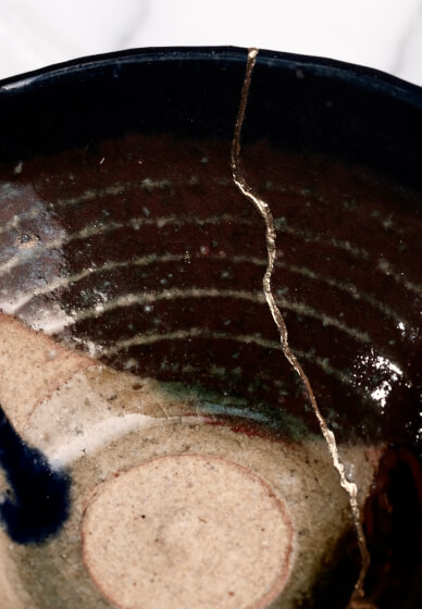 Kintsugi: Mending Ceramics with Gold for Beginners