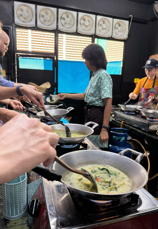 Thai Cooking Class Silom: Join Class