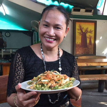 Pon Kru, cooking teacher