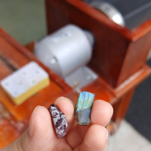 Gems & Stone Cutting Workshop review by Natnapapit Romruen - Bangkok
